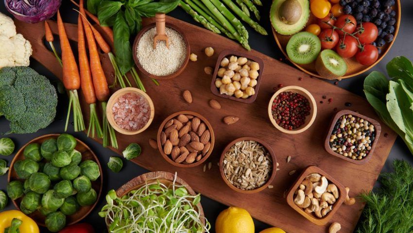 Cibi naturali adatti a mercato plant-based
